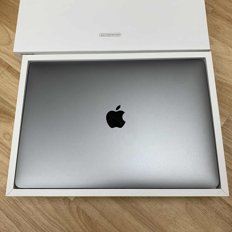 新品同様 MacBook Pro 13インチ M2チップ スペースグレー 送料無料 H6KH5