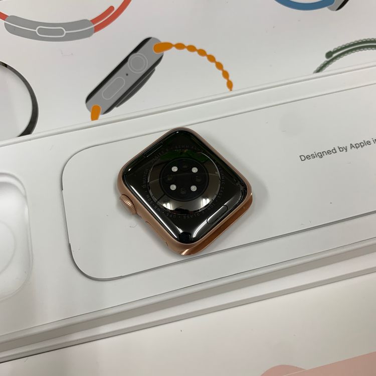 Apple Watch Series 6 40mm GPSǥ ̵ RQ1RG