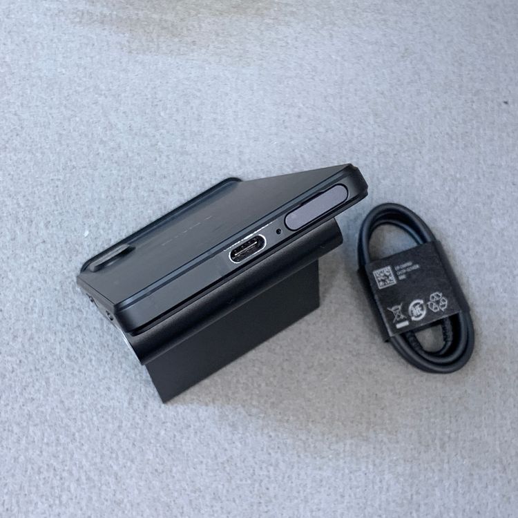 Xperia 5 V SO-53D 128GB �֥�å�����SIM�ե꡼ ����̵��