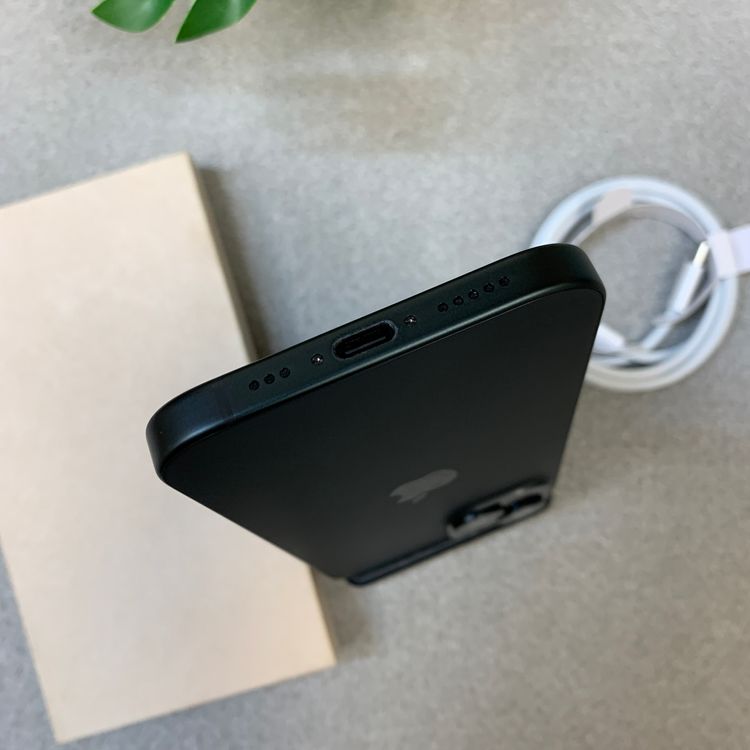 �Хåƥ꡼ 98% iPhone15 128GB �֥�å� ������ SIM�ե꡼ ����̵��