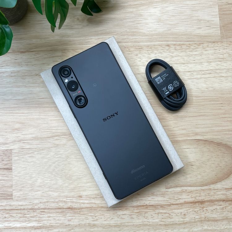 Sony Xperia 1 V SO-51D 256GB �֥�å� ������ SIM�ե꡼����̵��