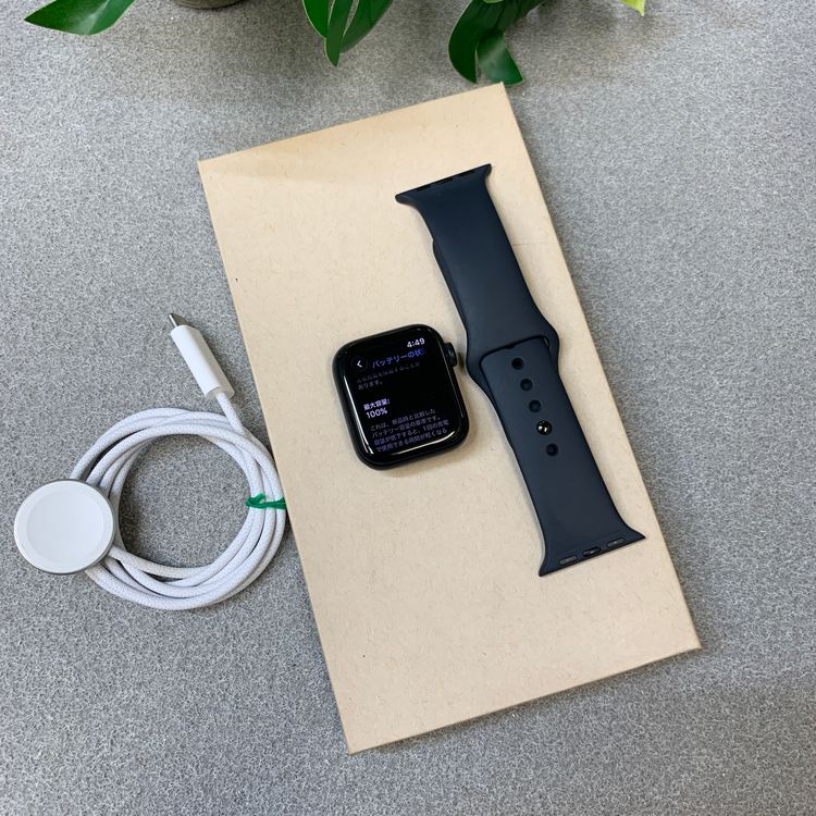 �Хåƥ꡼100% Apple Watch SE 3 40mm GPS��ǥ�
