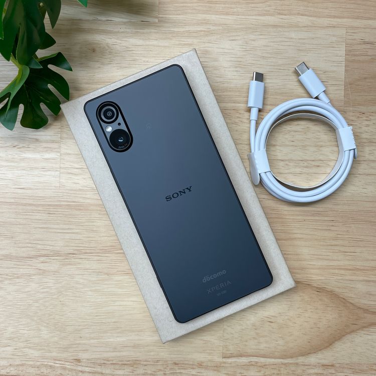 ����Ʊ�� Xperia 5 V SO-53D 128GB �֥�å� �ɥ����� SIM�ե꡼ ����̵��