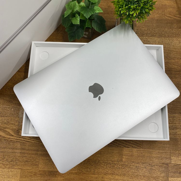 MacBook Air 13����� M1���å� 512GB 2020ǯ ����̵�� QQ6L8