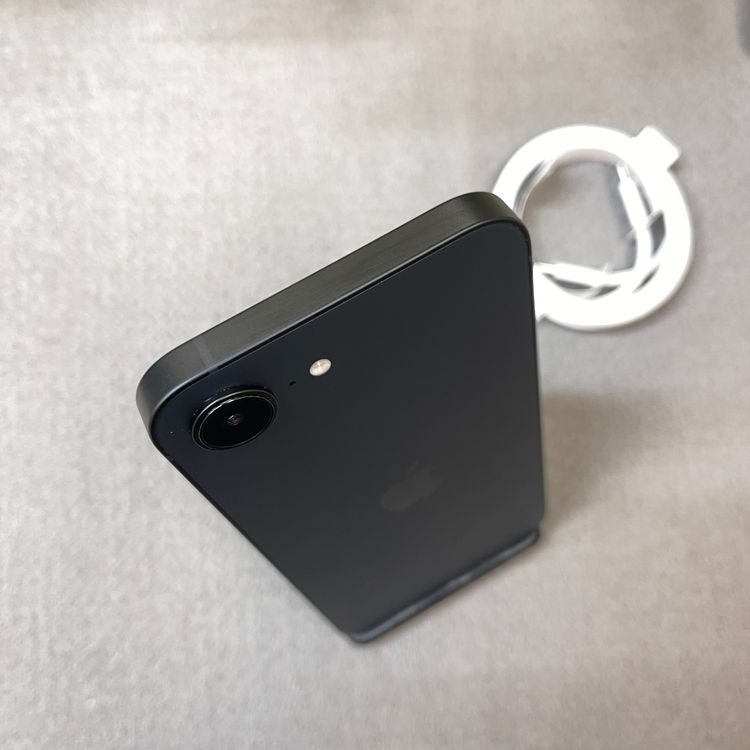 ����Ʊ�� iPhone 16e 128GB �֥�å� ������ SIM�ե꡼ ����̵��