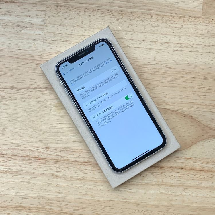iPhone XR 64GB �ۥ磻�� ������ SIM�ե꡼ ����̵��
