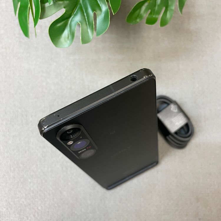 Sony Xperia 1 V SO-51D 256GB �֥�å� �ɥ����� SIM�ե꡼����̵��