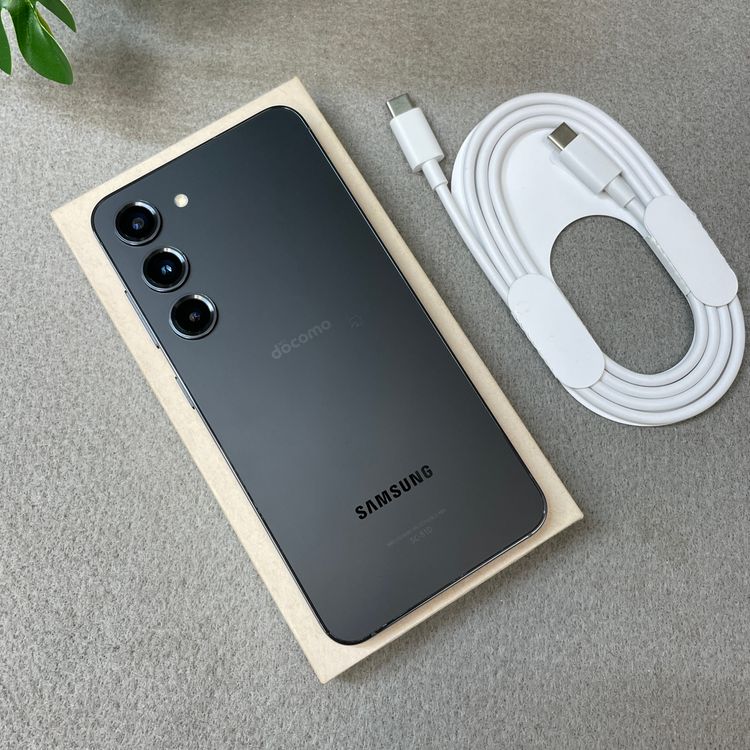 Galaxy S23 SC-51D �ե���ȥ�֥�å� 256GB �ɥ����� SIM�ե꡼ ����̵��