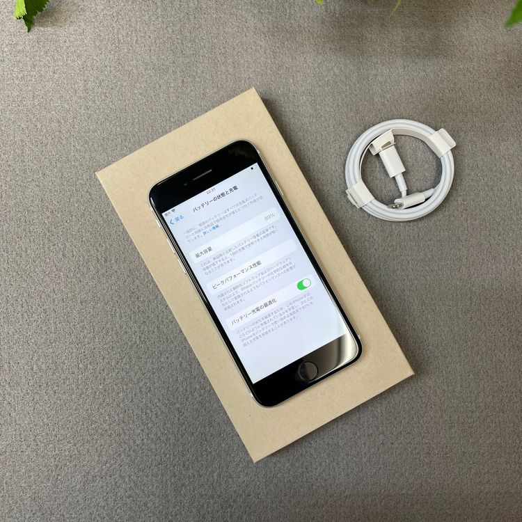 ���� iPhone SE2 64Gb �ۥ磻�� ������ SIM�ե꡼ ����̵�� 33201