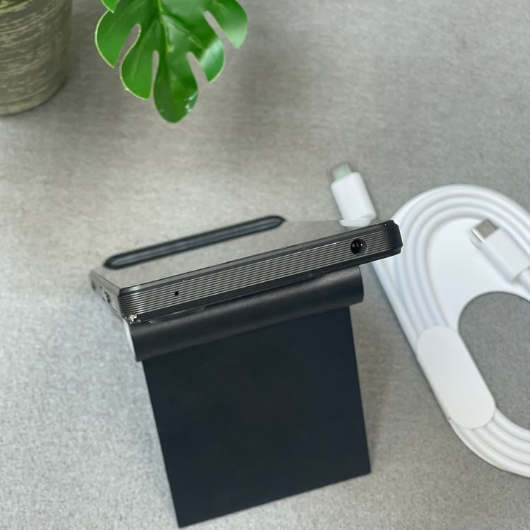 Sony Xperia 1 V SO-51D 256GB �֥�å� ������ SIM�ե꡼����̵��