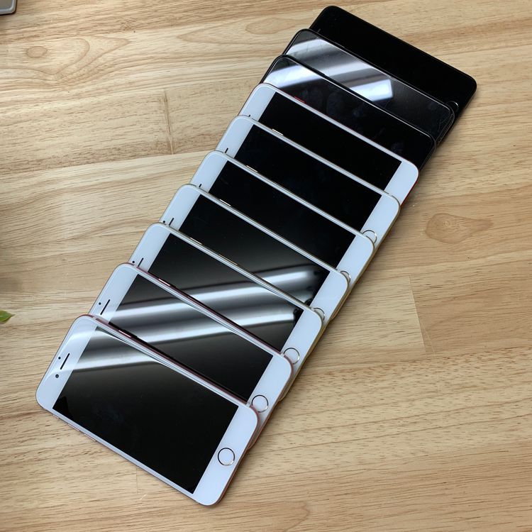 10�楻�å� iPhone 7 128GB ������ SIM�ե꡼����̵��