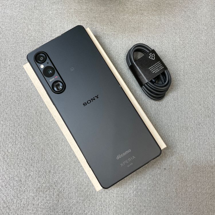 Sony Xperia 1 V SO-51D 256GB �֥�å� �ɥ����� SIM�ե꡼����̵��