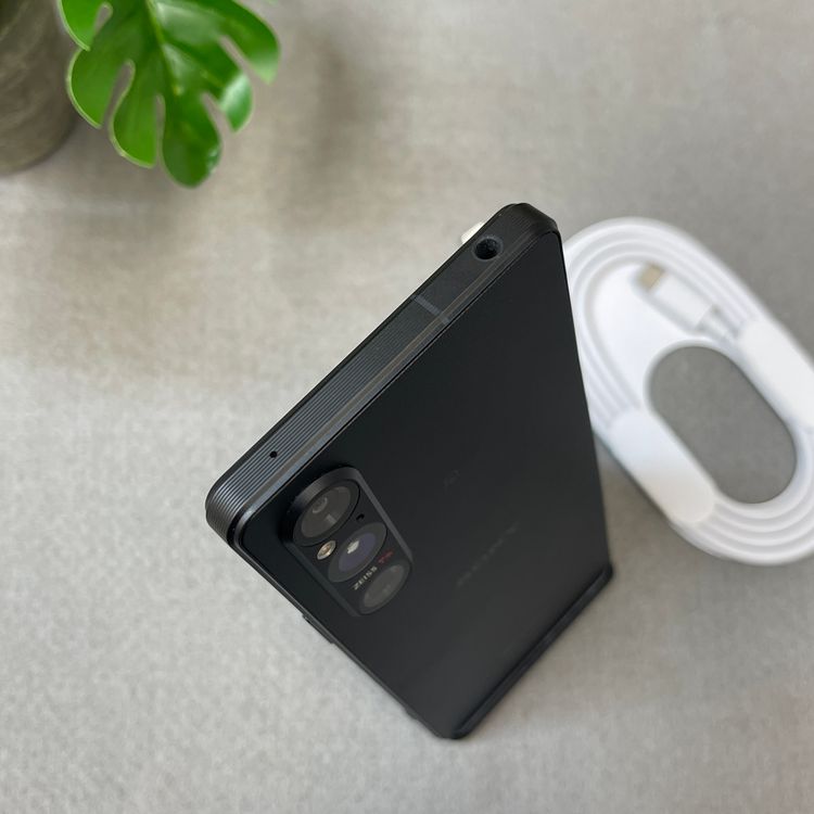Sony Xperia 1 V SO-51D 256GB �֥�å� ������ SIM�ե꡼����̵��