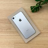 バッテリー 80% iPhone 7 32GB シルバー 国内版SIMフリー送料無料