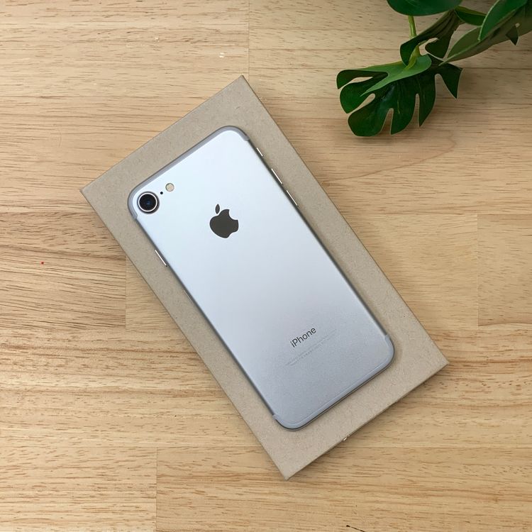 �Хåƥ꡼ 80% iPhone 7 32GB ����С� ������SIM�ե꡼����̵��
