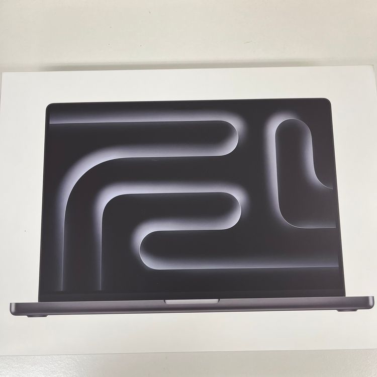 ̤���� MacBook Pro 16����� M5 Max / RAM 36GB / SSD 2TB