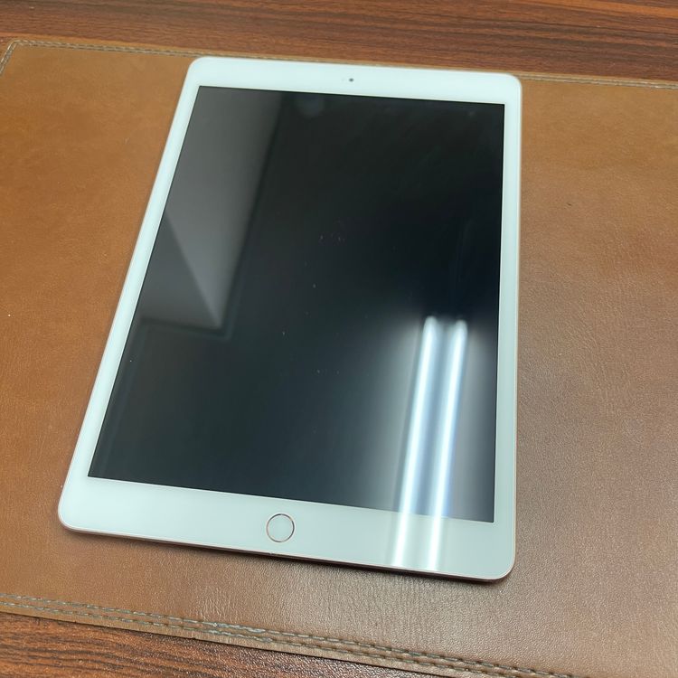 iPad(��8����) 32GB ������� Wi-Fi��ǥ� ����̵��