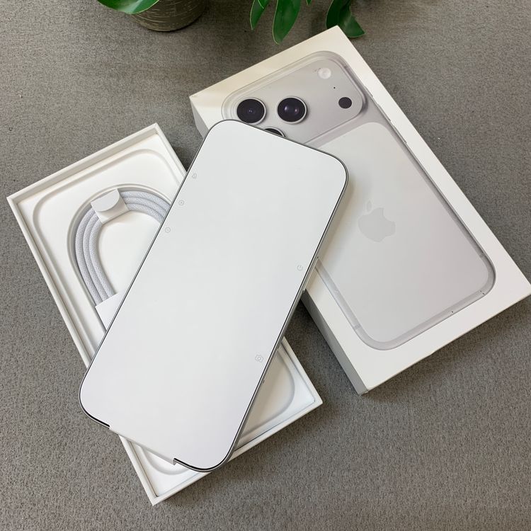���ʡ�̤���� iPhone 17Pro 256GB ����С�Apple�� SIM�ե꡼����̵��