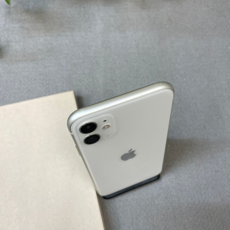 iPhone 11 128GB �ۥ磻�� ����SIM�ե꡼ ����̵��