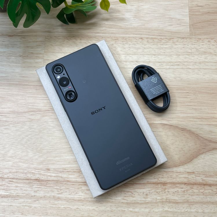 Sony Xperia 1 V SO-51D 256GB �֥�å� ������ SIM�ե꡼����̵��