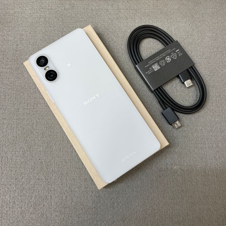Xperia 10VI 128GB �ۥ磻�� SO-52E �ɥ����� SIM�ե꡼ ����̵��
