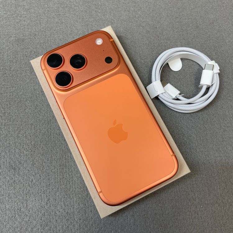 �Хåƥ꡼100��iPhone17 Pro 256GB ����� ������ SIM�ե꡼����̵��