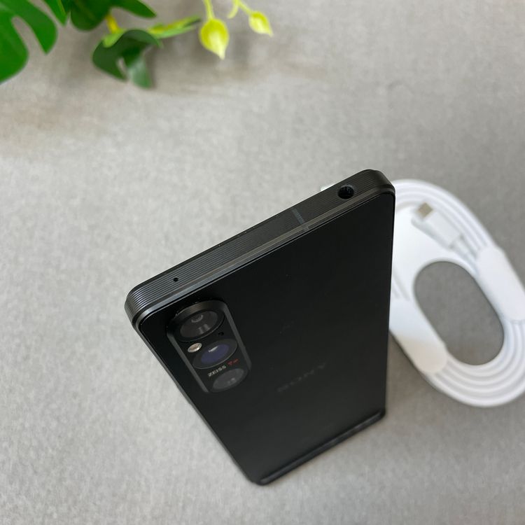 Sony Xperia 1 V SO-51D 256GB �֥�å� ������ SIM�ե꡼����̵��