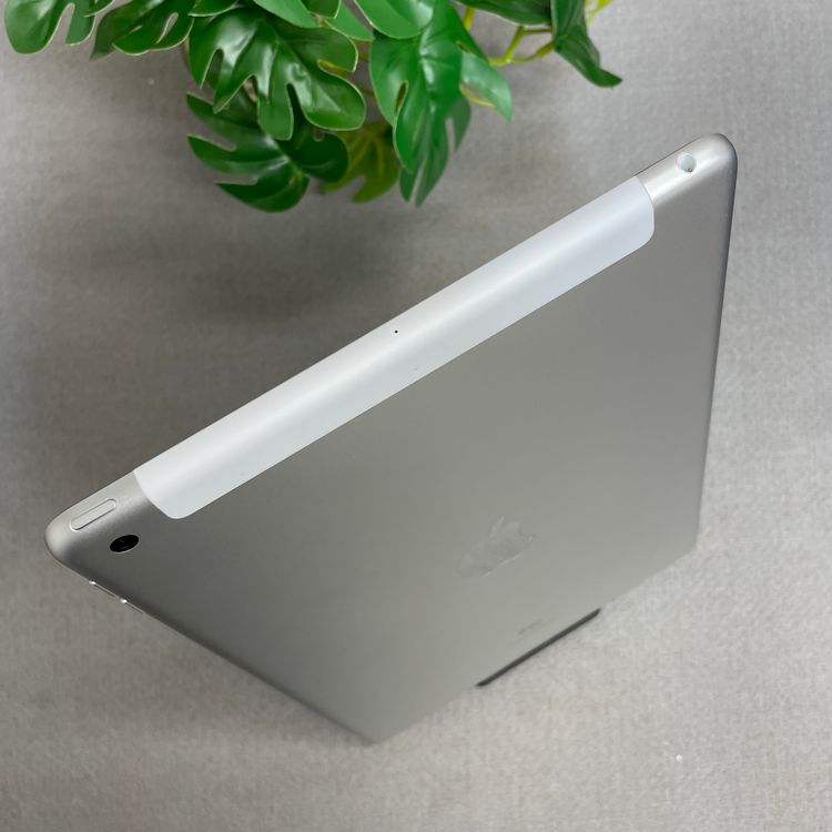 �Хåƥ꡼ 97% iPad �裹���� 64GB ����С������� SIM�ե꡼����̵��