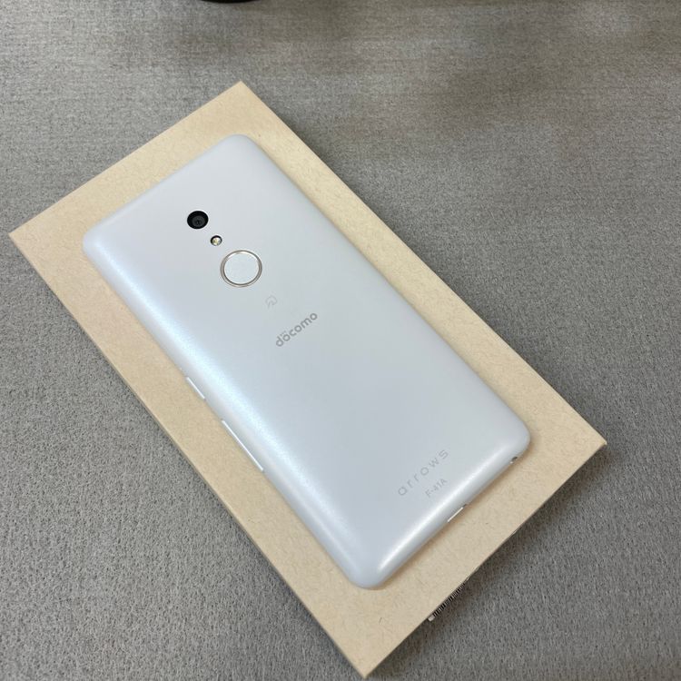 ����Ʊ�� Arrows Be4 F-41A �ɥ�����SIM�ե꡼ �������¡� ����̵��