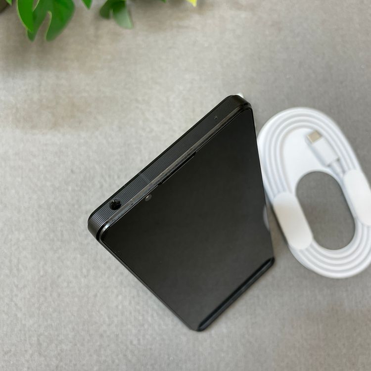 Sony Xperia 1 V SO-51D 256GB �֥�å� ������ SIM�ե꡼����̵��