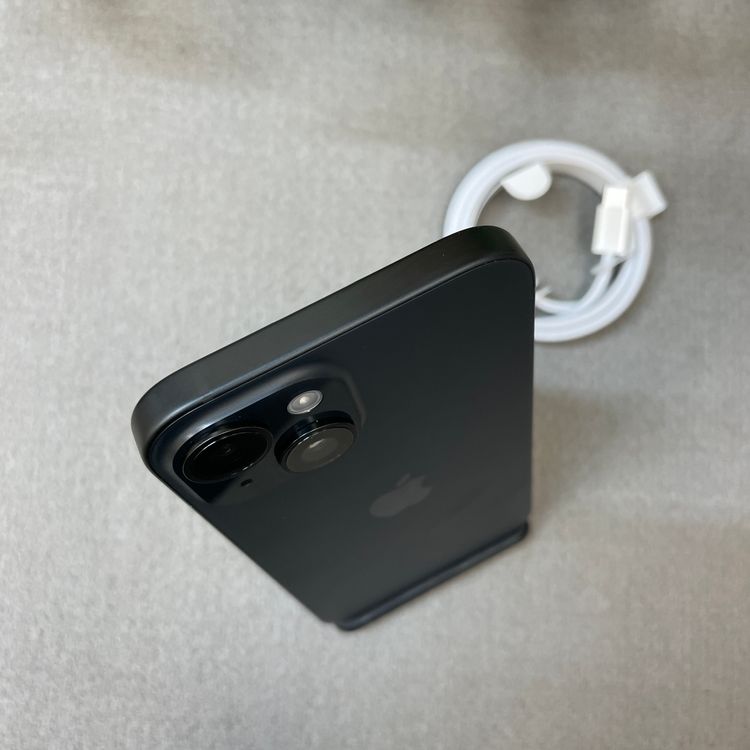 �Хåƥ꡼ 83% iPhone 15 256GB �֥�å� ������ SIM�ե꡼����̵��