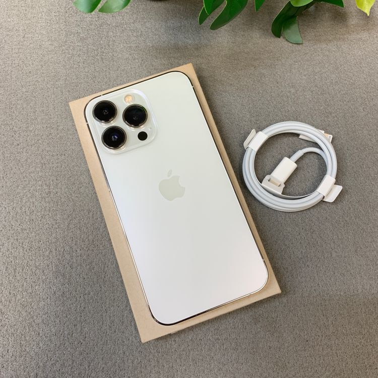 �Хåƥ꡼ 88% iPhone 13Pro 256GB ����С� ����SIM�ե꡼ ����̵��