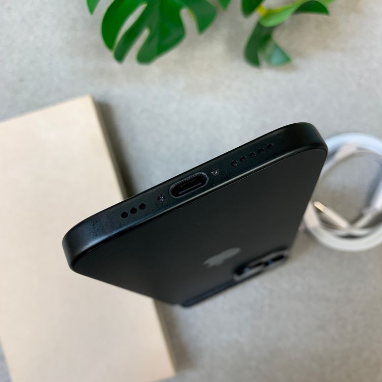 �Хåƥ꡼ 89% iPhone15 128GB �֥�å� ������ SIM�ե꡼ ����̵��
