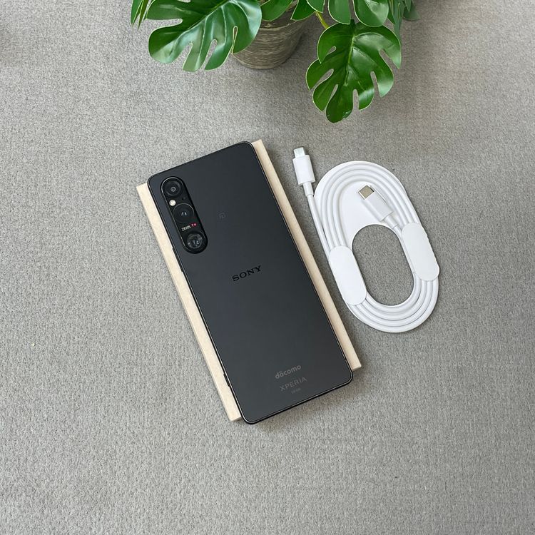 Sony Xperia 1 V SO-51D 256GB �֥�å� ������ SIM�ե꡼����̵��