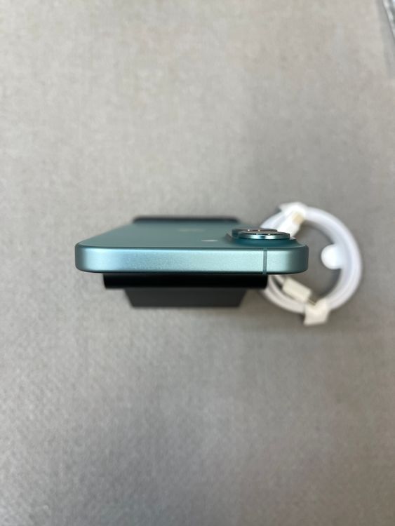 �Хåƥ꡼ 95% iPhone 16 128GB �ƥ����� Apple�� SIM�ե꡼����̵��