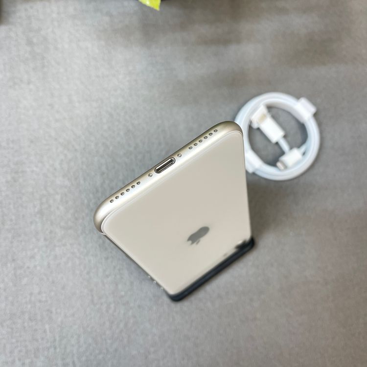 �Хåƥ꡼96% iPhone SE�裳���� 64GB �������饤�� ������SIM�ե꡼����̵��