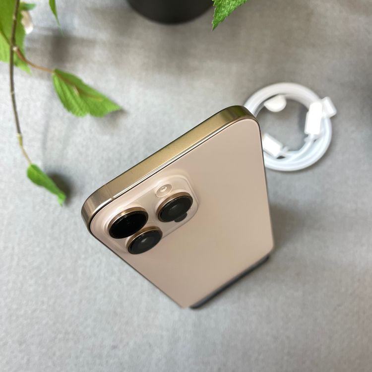 �Хåƥ꡼ 93% iPhone 16ProMax 256GB �ǥ����� ������ SIM�ե꡼