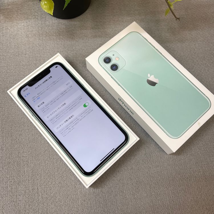 �Хåƥ꡼ 94% iPhone 11 64GB ���꡼�� ������ SIM�ե꡼ ����̵��