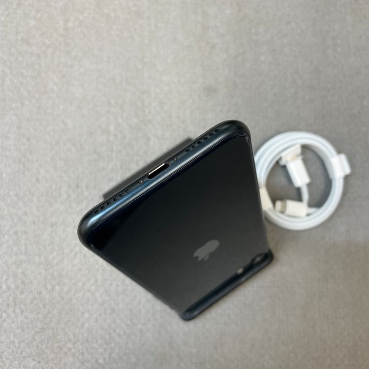 �Хåƥ꡼ 100% iPhone SE3 64GB �ߥåɥʥ��� ������ SIM�ե꡼ ����̵��