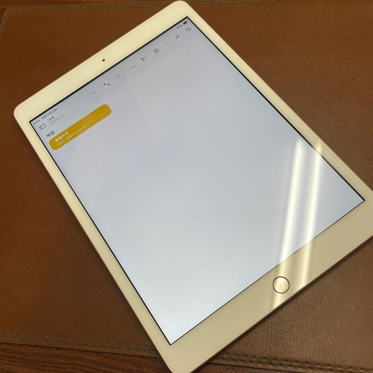 iPad(��8����) 32GB ������� Wi-Fi��ǥ� ����̵��