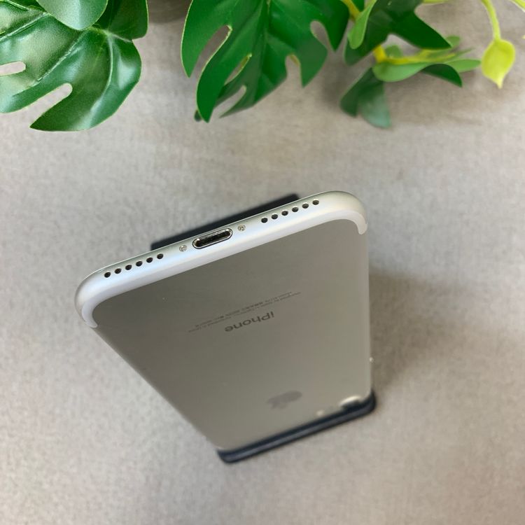 �Хåƥ꡼: 81% iPhone 7 32GB ����С� ������ SIM�ե꡼����̵��