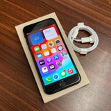 �Хåƥ꡼ 98% iPhone SE3 64GB �ߥåɥʥ��� ������ SIM�ե꡼ ����̵��