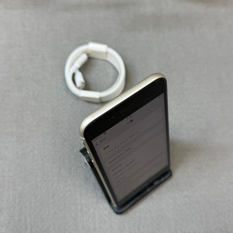 ����Ʊ�� iPhone SE3 256GB ������SIM�ե꡼����̵��