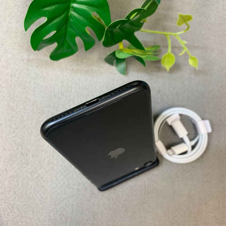 �Хåƥ꡼99% iPhone SE�裲���� 128Gb �֥�å� ������ SIM�ե꡼