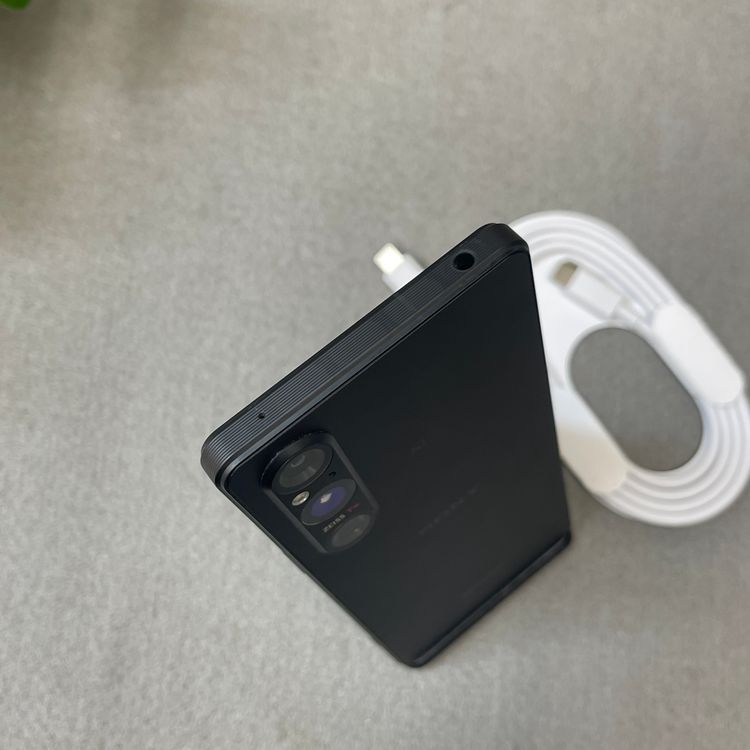 Sony Xperia 1 V SO-51D 256GB �֥�å� ������ SIM�ե꡼����̵��
