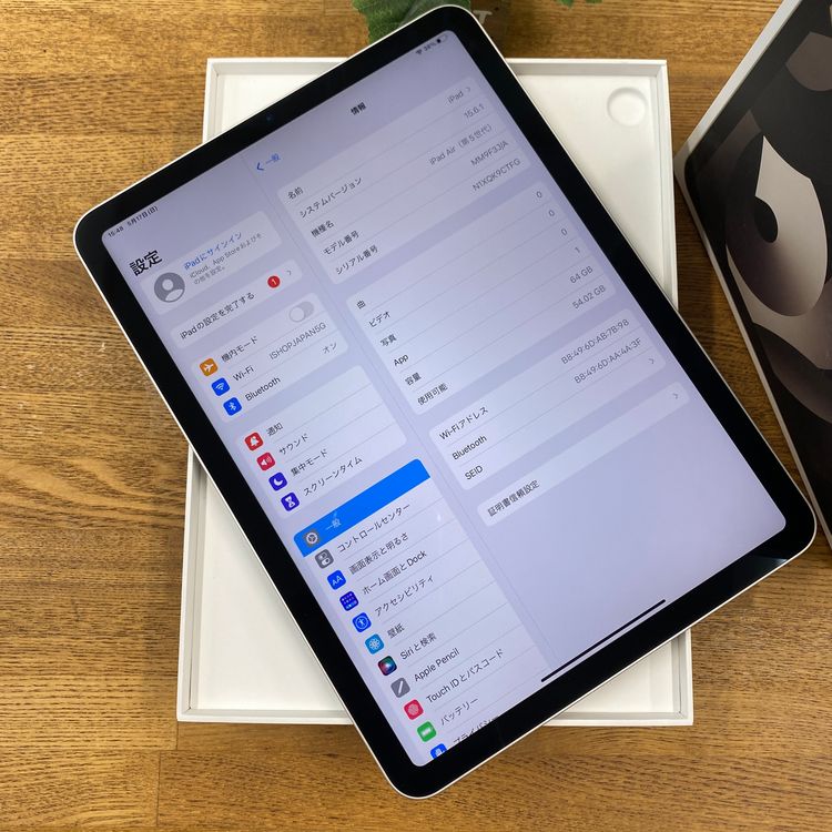 iPad Air(��5����) 64GB �������饤�� Wi-Fi��ǥ� ����̵��