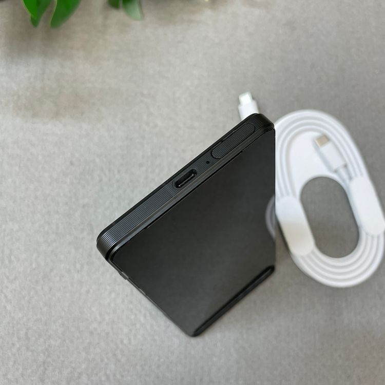 Sony Xperia 1 V SO-51D 256GB �֥�å� ������ SIM�ե꡼����̵��