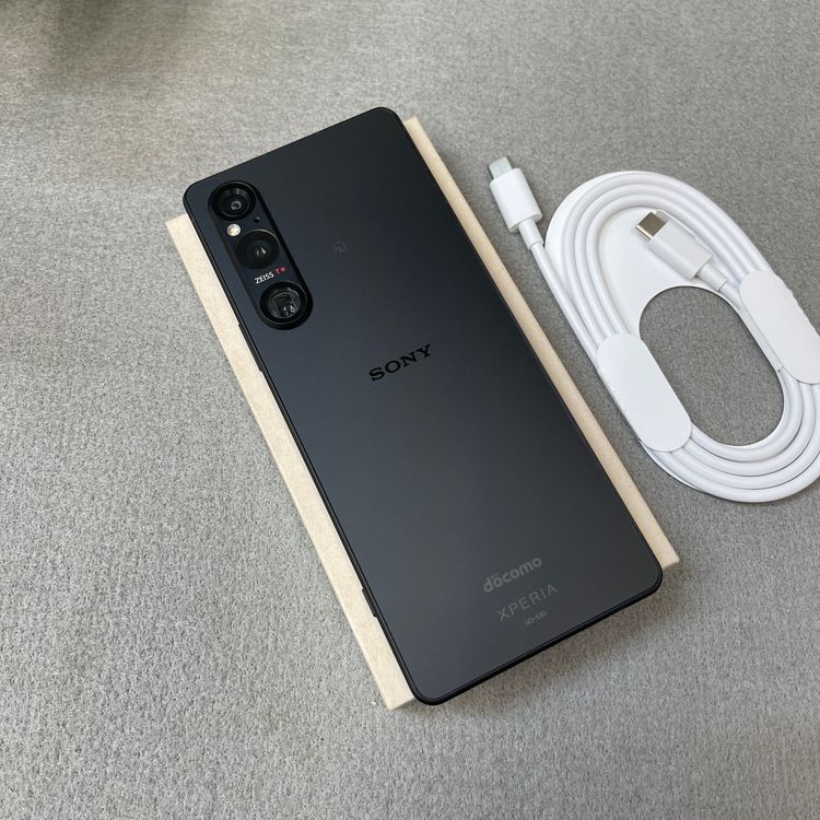 Sony Xperia 1 V SO-51D 256GB �֥�å� ������ SIM�ե꡼����̵��