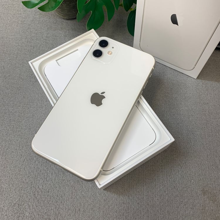 �Хåƥ꡼ 81% iPhone 11 128GB �ۥ磻�� ������ SIM�ե꡼����̵��