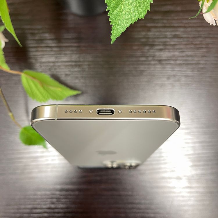 iPhone16ProMax 1TB ナチュラル国内版SIMフリー送料無料